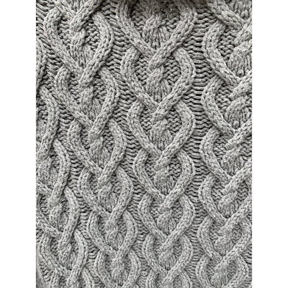 If It Were Me Gray Womans Medium Cable Knit Crowl Neck Sweater - Picture 5 of 8